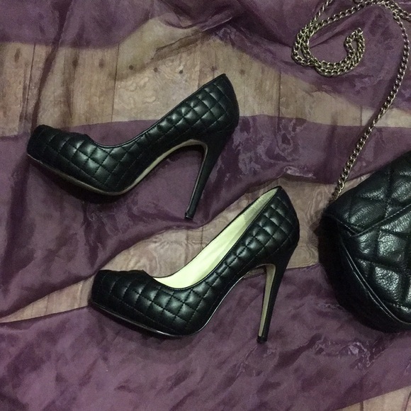 BCBGeneration “Pixie” Pump Heels - Picture 3 of 7